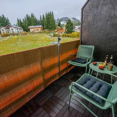 Famille Au Pied Des Pistes *