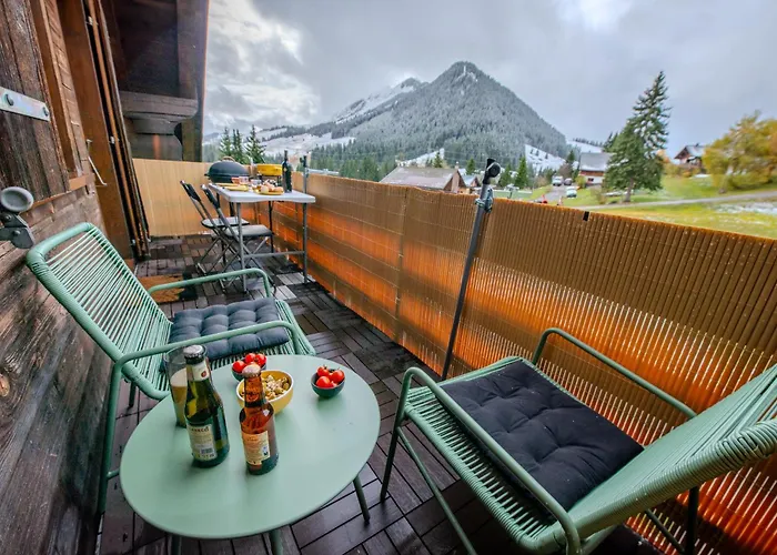 Famille Au Pied Des Pistes La Lécherette